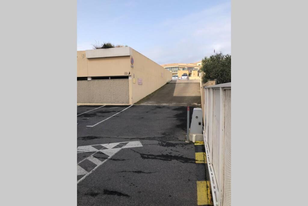 3 Etoiles Studio 4 Couchages Residence Port Cros A Sete Luaran gambar